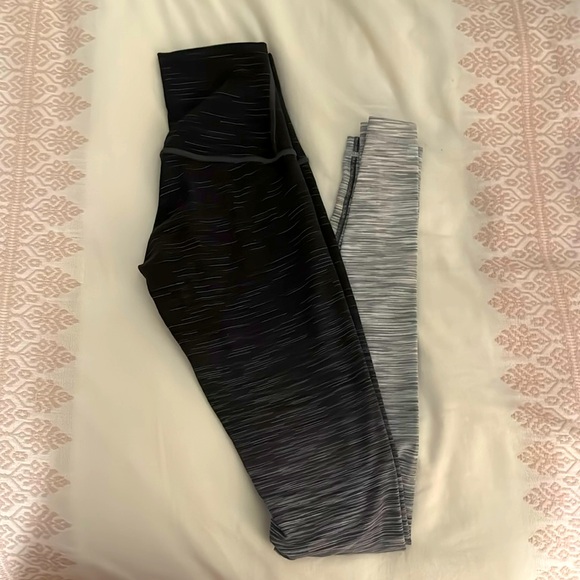 Lululemon leggings - Picture 1 of 4